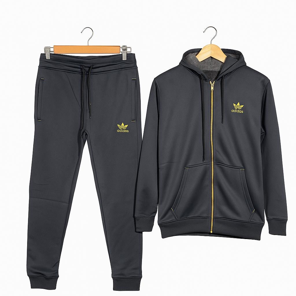 Winter tracksuit π«only 2500 rps π50%off π€π»