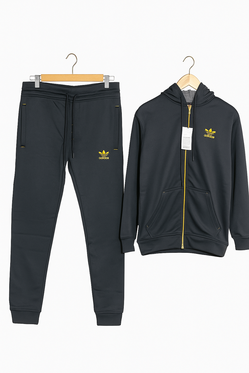 Winter tracksuit 💫only 2500 rps 🎉50%off 🤙🏻